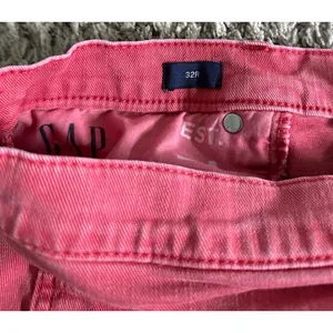 GAP Denim Women's Cutoff Shorts Red‎ Frayed Hem Mid Rise Size 32R thumbnail 8