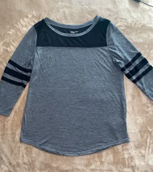 Arizona Jean Company super soft Gray and Black Three-Quarter Sleeve Top thumbnail 1