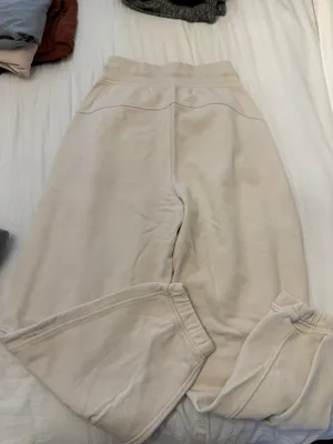 Lululemon joggers  thumbnail 4