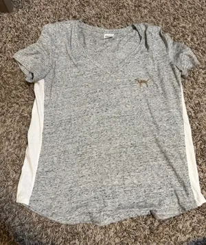 PINK - Victoria's Secret Women’s gray v-neck with sequin dog. Size medium thumbnail 1