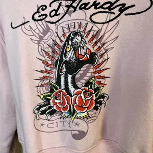 Ed Hardy Womens y2k Pink Panther Graphic Cropped Sweatshirt Medium thumbnail 2