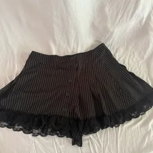 NWT new delia's pinstripe lace mini skirt size large thumbnail 2