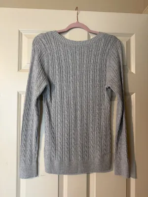 Hollister Cable Knit Icon V-Neck Sweater thumbnail 3