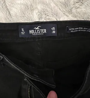 Ultra High Rise Jean Legging thumbnail 3