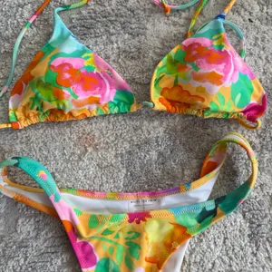 White Fox Boutique Bikini Set Floral thumbnail 2