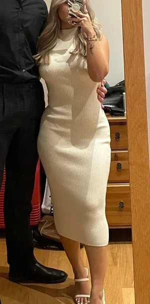 Aritzia Babaton Midi Dress thumbnail 1