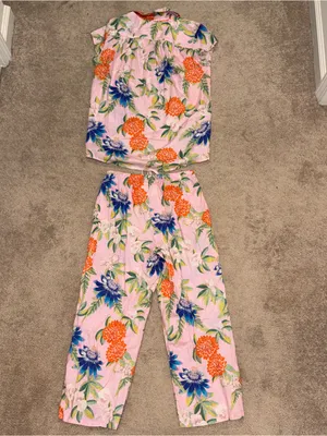 Women’s The Cat’S Floral Two-Piece Pajama Set Size: XS thumbnail 4
