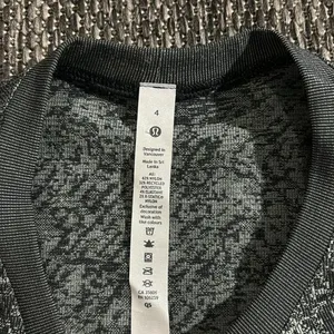 Lululemon Swiftly Breathe Long Sleeve Floral Fauna Black Rhino Grey Size 4 thumbnail 3