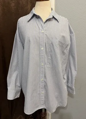 Abercrombie & Fitch Womens Oversized Shirt M Striped Button Down Blue White thumbnail 1