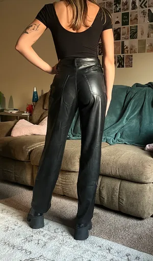 Black Leather Pants Size 6 thumbnail 3