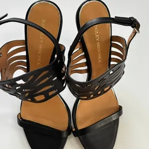 Badgley Mischka Heels‎ Size 8.5 Black Leather Cutout Ankle Cuff Designer Dressy thumbnail 2