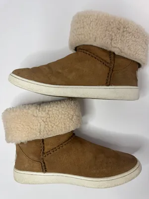 UGG Mika Classic Sneaker Boots Size 6.5 thumbnail 7
