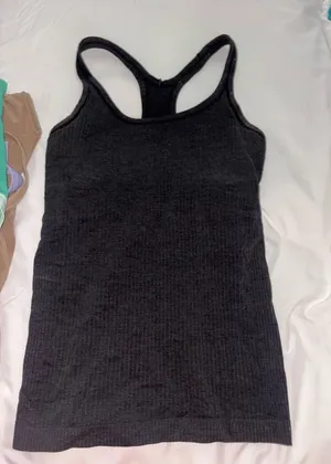 Lululemon Tank thumbnail 1