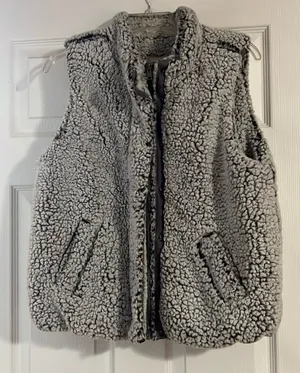 Harper Heritage Fur Vest thumbnail 1