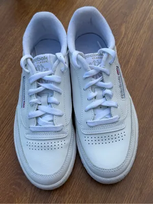 Reebok Club C 85 Classic White Leather Sneakers Women’s Size 7 thumbnail 3