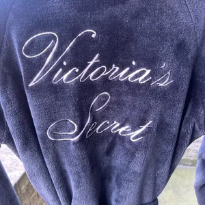 Victoria's Secret Plush Robe thumbnail 4