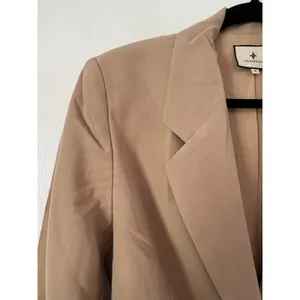 NWT Tuckernuck Shea Belted Blazer in Khaki Size Medium thumbnail 4