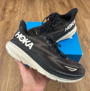 HOKA Clifton black athletic training running shoes sneakers women’s 9 Preowned thumbnail 1
