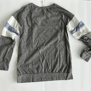 Vanilla Bay Grey Sweater‎ Sz SM thumbnail 2