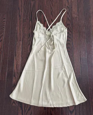 NWT Green Lace Dress thumbnail 2