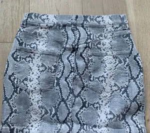 Skirt thumbnail 2