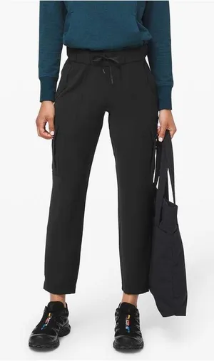 Lululemon Ready Set Cargo Pant Black size 4 thumbnail 1