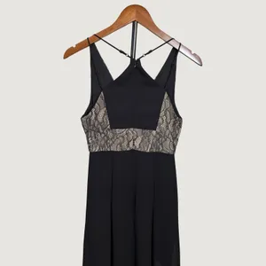 BCBGeneration Black Lace Trim T-Strap Back Chiffon Maxi Dress Size 4 thumbnail 7