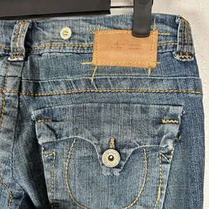 True Religion Womens Low Rise Flare Wide Jeans Made in USA Size 26‎ Flap Pockets thumbnail 6