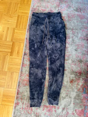 Lululemon Navy Diamond-Dye Align Joggers thumbnail 2