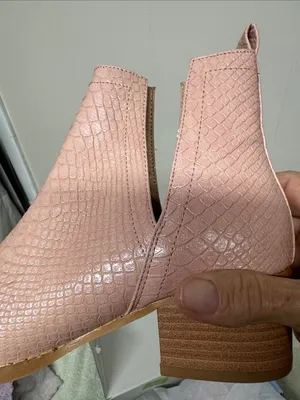 Croc thumbnail 7