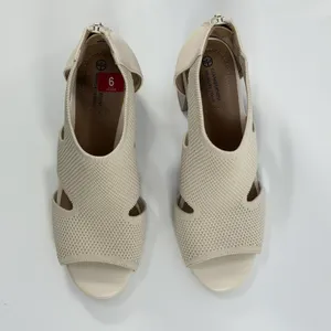 Giani Bernini Size-6M Womens Arisiaaf Knit Block Heel Beige Sandals Bootie thumbnail 6