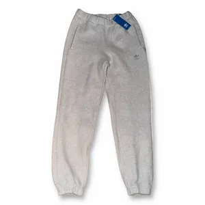 NWT adidas Originals Loungewear Sweat Pants Light Gray Heather thumbnail 2