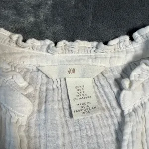 H&M V-Neck Cap Sleeve Gauze Top Size S Relaxed Fit Lightweight Beach Coastal thumbnail 4