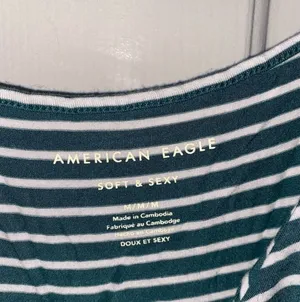 NWOT Green and White Crop Top thumbnail 2
