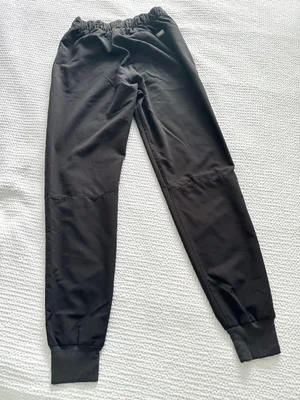 FIGS black jogger scrub pants  thumbnail 4