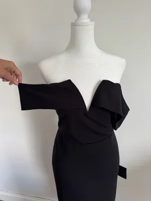 Lulus Forever and Evermore Black Off Shoulder Midi Dress NWT Size Medium thumbnail 4