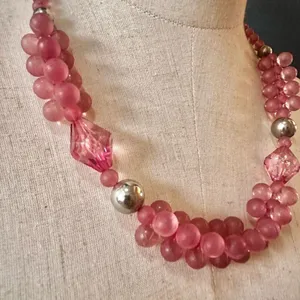 Pink cluster beaded vintage necklace thumbnail 2