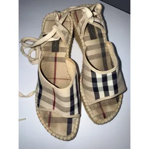 Burberry Beige Nova Check Canvas Strappy Espadrille Wedge Sandals Size 36 Sz 6 S thumbnail 2