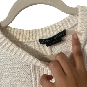 ALICE + OLIVIA Off White Wool Sweater Pullover Top thumbnail 4