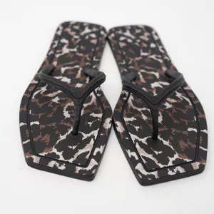 Veronica Beard -‎ Analee Flat Thong Sandals thumbnail 9
