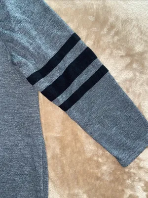 Arizona Jean Company super soft Gray and Black Three-Quarter Sleeve Top thumbnail 3