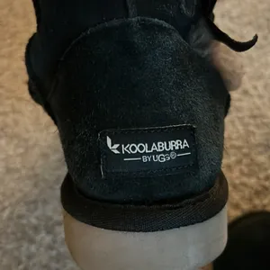 Koolaburra by UGGs size 9 thumbnail 3