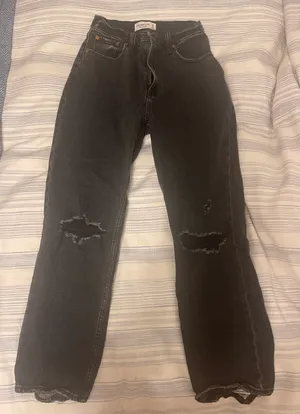 Abercrombie Ankle Straight Ultra High Rise Jeans thumbnail 3