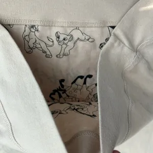5/$30 🎈 Disney large lion king‎ sweatshirt thumbnail 5