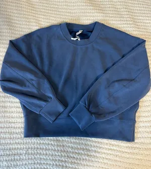 Lululemon Softstreme Crew Cropped thumbnail 1