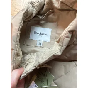 New Men's Goodfellow & Co. Insulated Vest Water/Wind Resistant Tan Lt Khaki XXL thumbnail 3