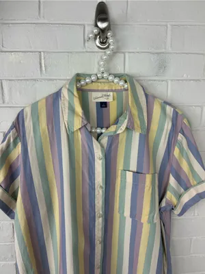 Universal Thread Striped Button Down Short Sleeve Shirt Size S thumbnail 4