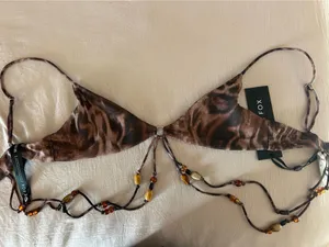 White Fox Boutique  thumbnail 2