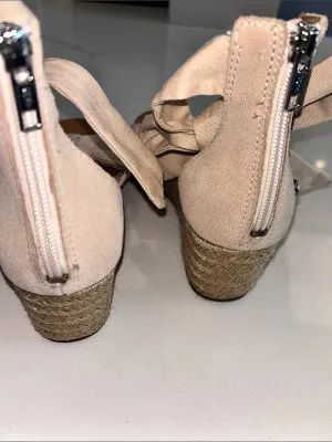 UGG Yarrow Wedge Sandals Beige thumbnail 2