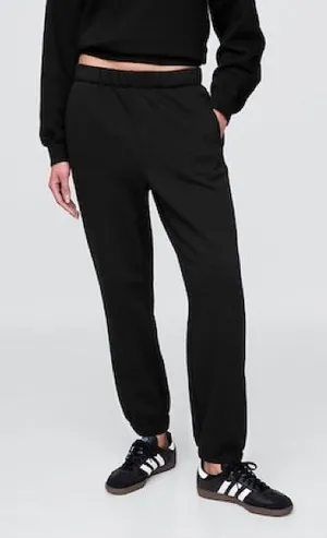 GAP High Rise VintageSoft Relaxed Joggers in black Size: small petite thumbnail 1
